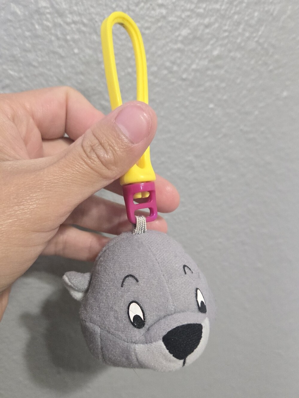 Vintage Winnie The Pooh Gopher Keychain